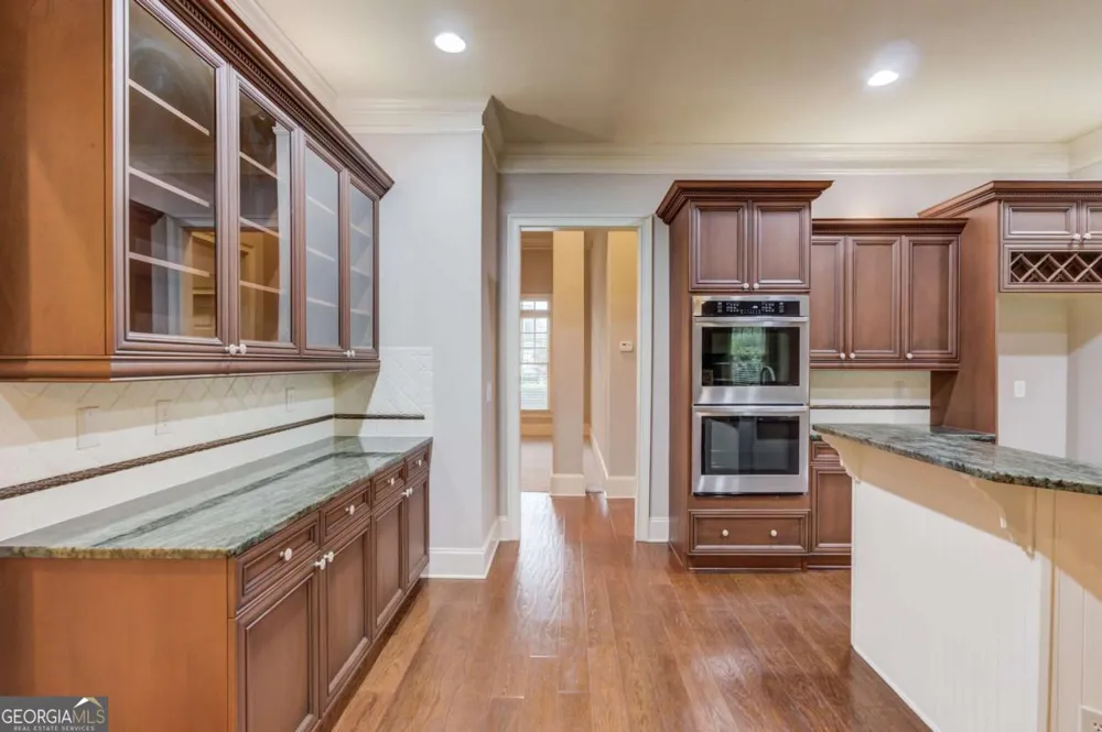 2843 White Azalea ST Buford, GA 30519