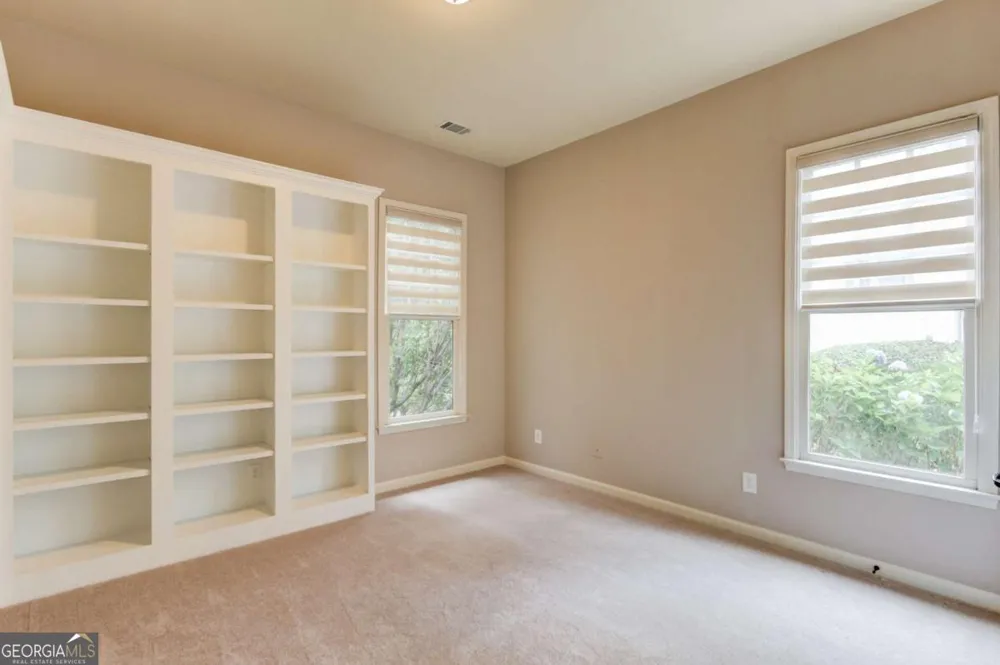 2843 White Azalea ST Buford, GA 30519