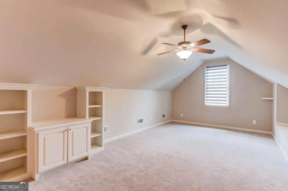 2843 White Azalea ST Buford, GA 30519