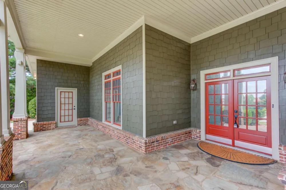 2843 White Azalea ST Buford, GA 30519