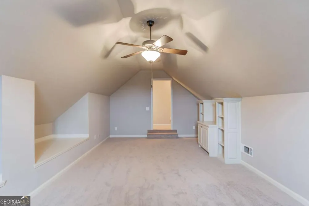 2843 White Azalea ST Buford, GA 30519