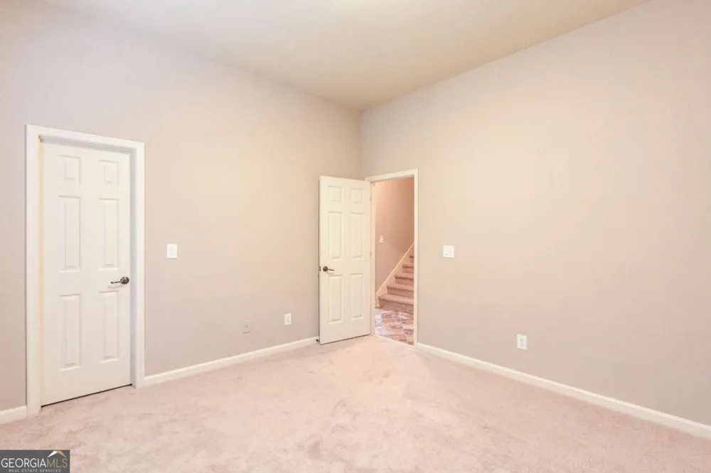 2843 White Azalea ST Buford, GA 30519