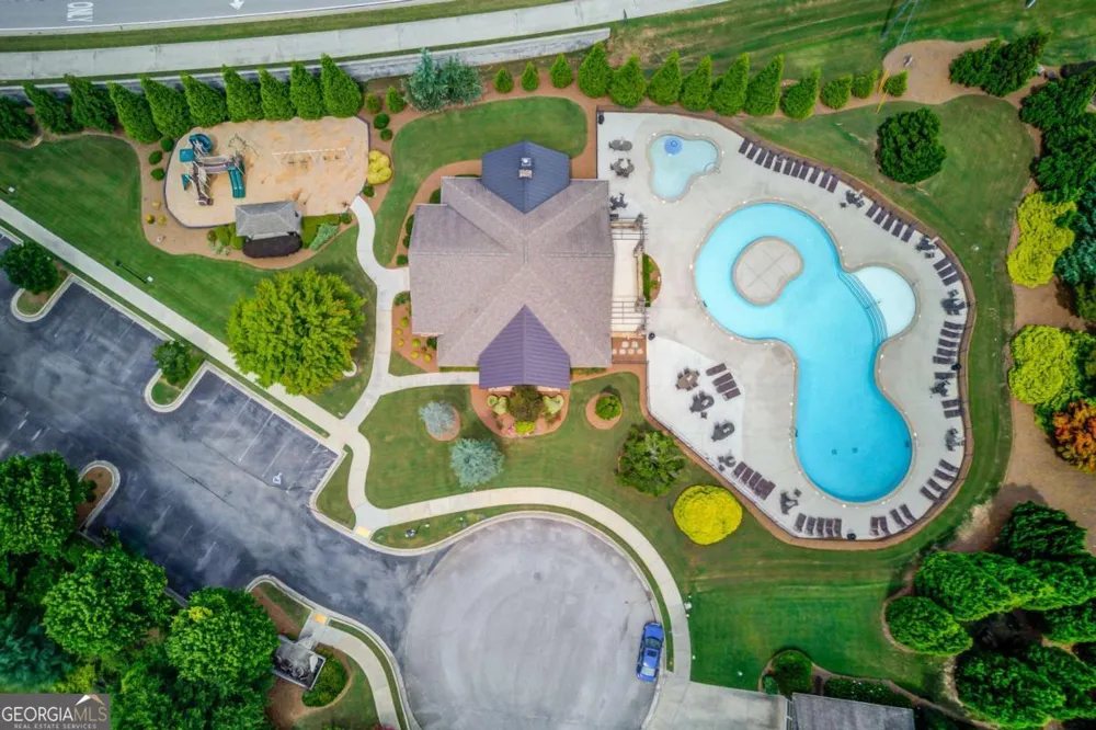 2843 White Azalea ST Buford, GA 30519