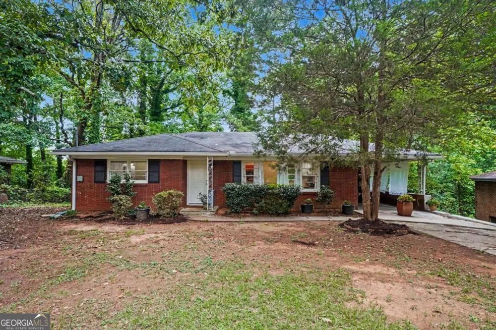 1657 Mcclelland AVE East Point, GA 30344