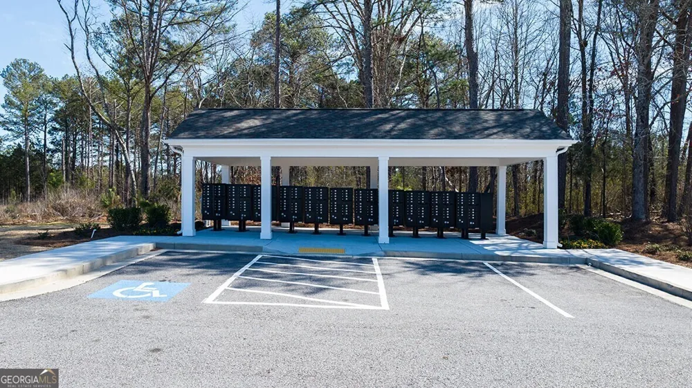 8169 Coldstream DR Fairburn, GA 30213