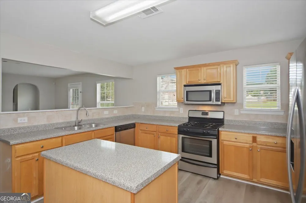 185 Arbor Lake DR Covington, GA 30016