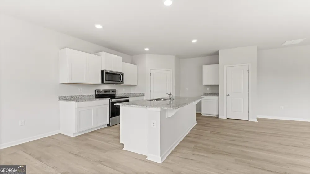 8170 Coldstream DR Fairburn, GA 30213