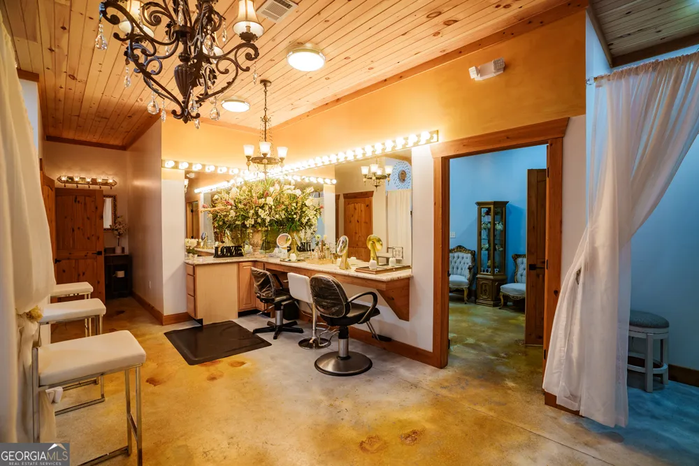 3817 Central AVE Waycross, GA 31503