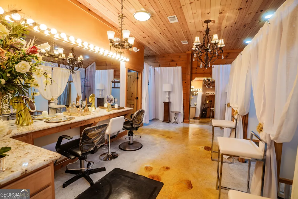 3817 Central AVE Waycross, GA 31503