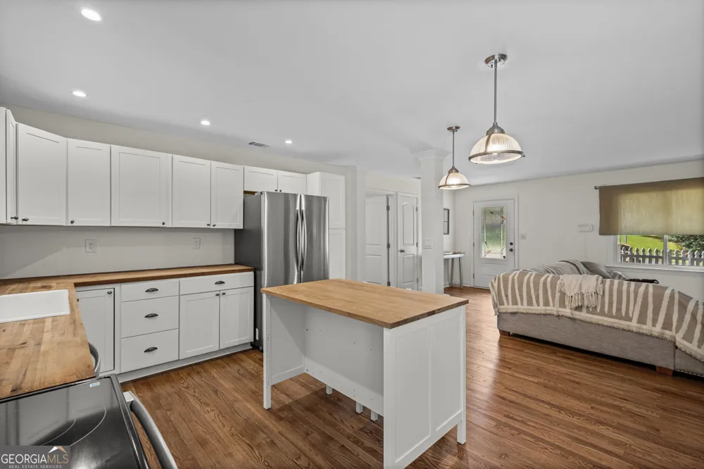 414 Charles PL Roswell, GA 30075