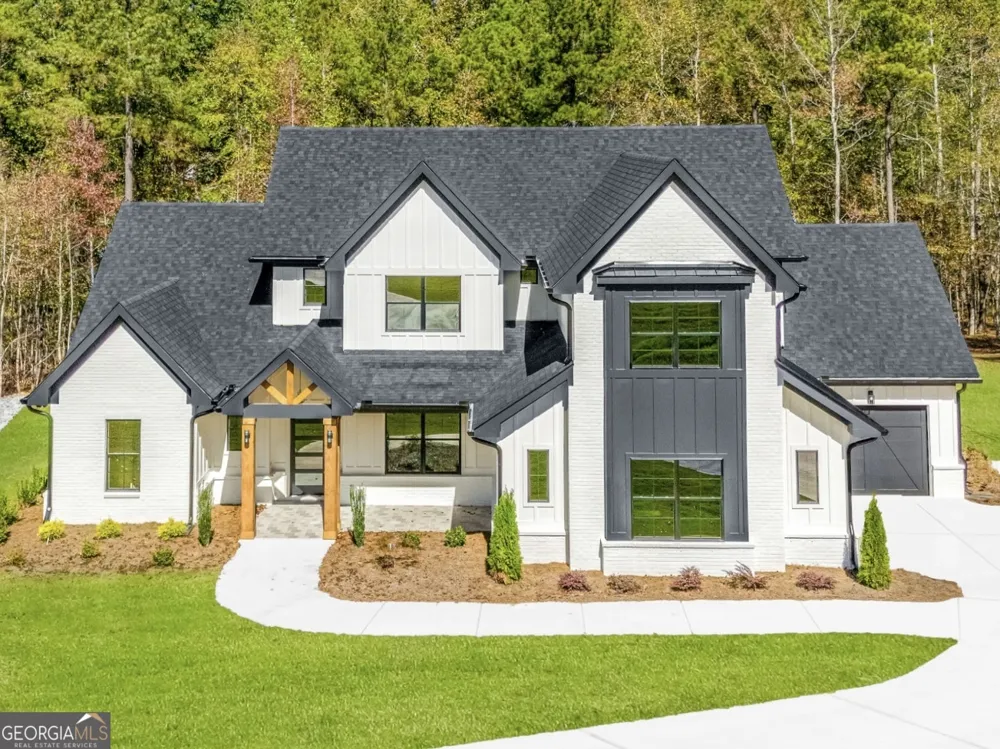 121 Forest Berry CT Newnan, GA 30265