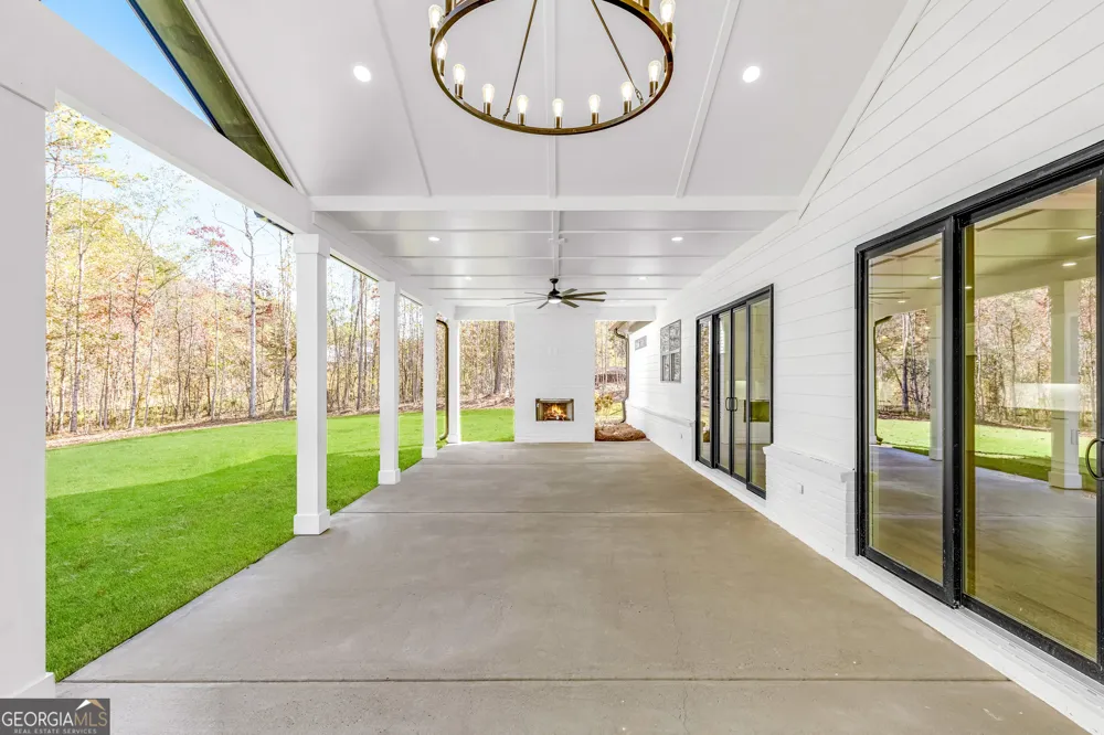 121 Forest Berry CT Newnan, GA 30265