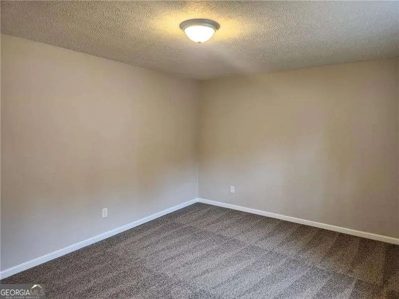 1285 S Lea CT SE Smyrna, GA 30080