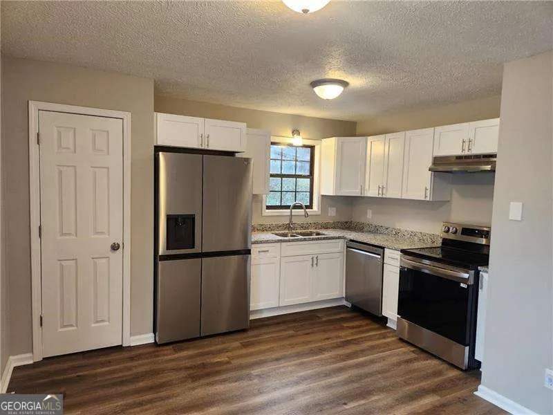 1285 S Lea CT SE Smyrna, GA 30080