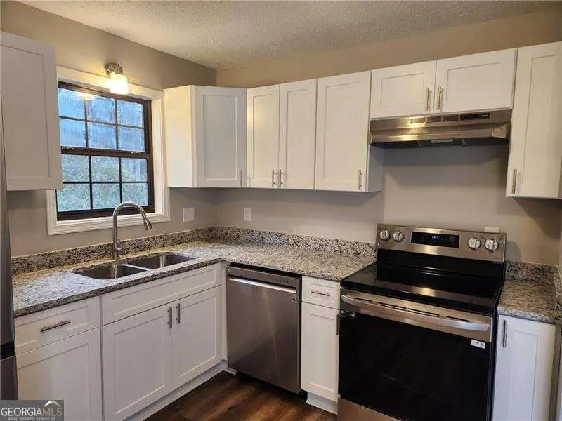 1285 S Lea CT SE Smyrna, GA 30080
