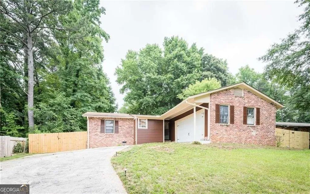 4224 Cottage LN Conley, GA 30288