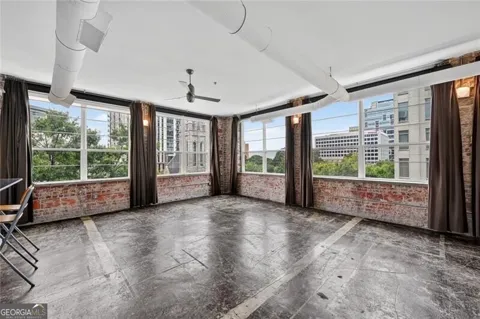 800 Peachtree ST NE