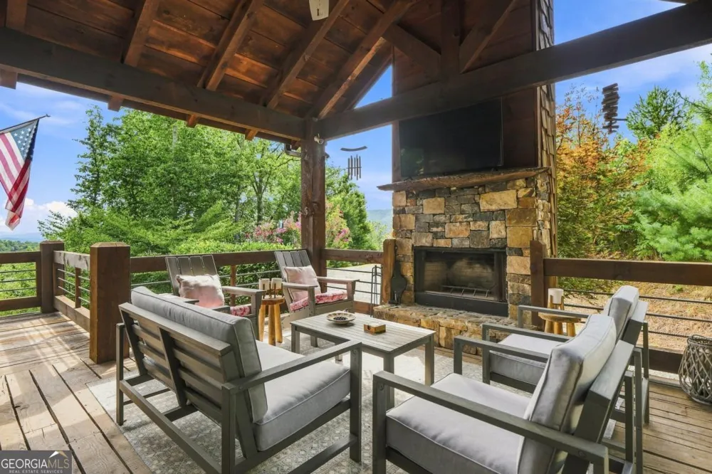 476 Deer Crest RD Blue Ridge, GA 30513