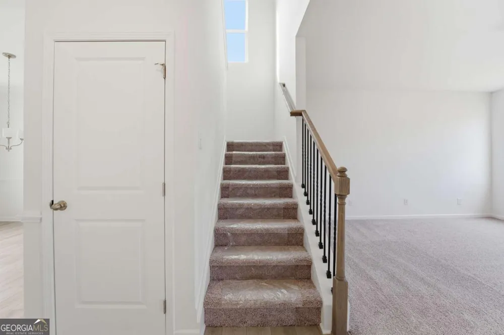 4219 Ravendale ST Flowery Branch, GA 30542