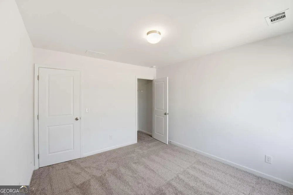 4219 Ravendale ST Flowery Branch, GA 30542