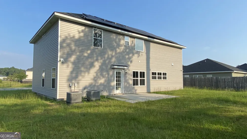 284 Thorp CIR Hinesville, GA 31313