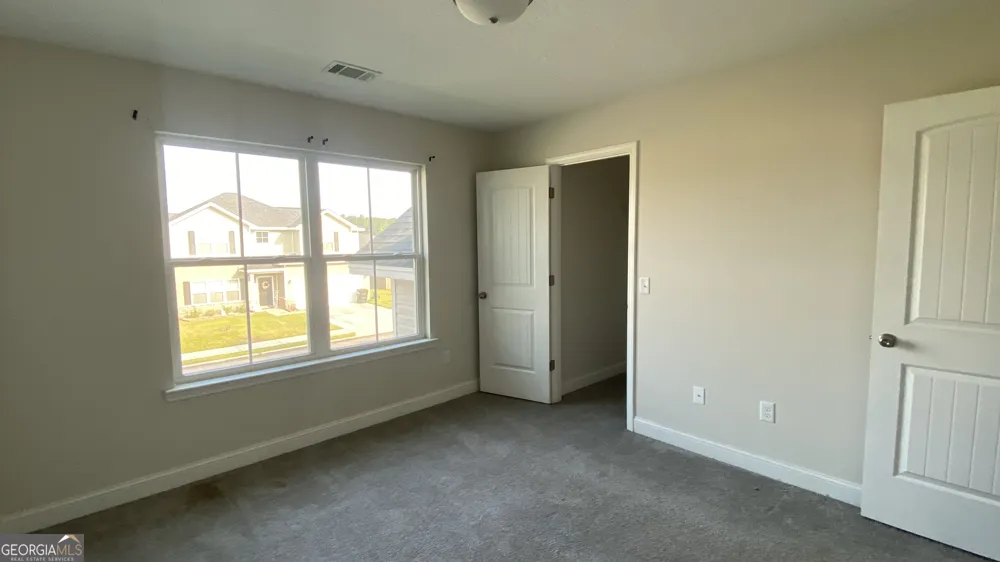 284 Thorp CIR Hinesville, GA 31313