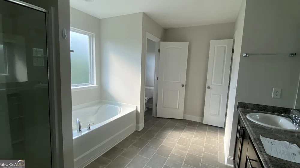 284 Thorp CIR Hinesville, GA 31313