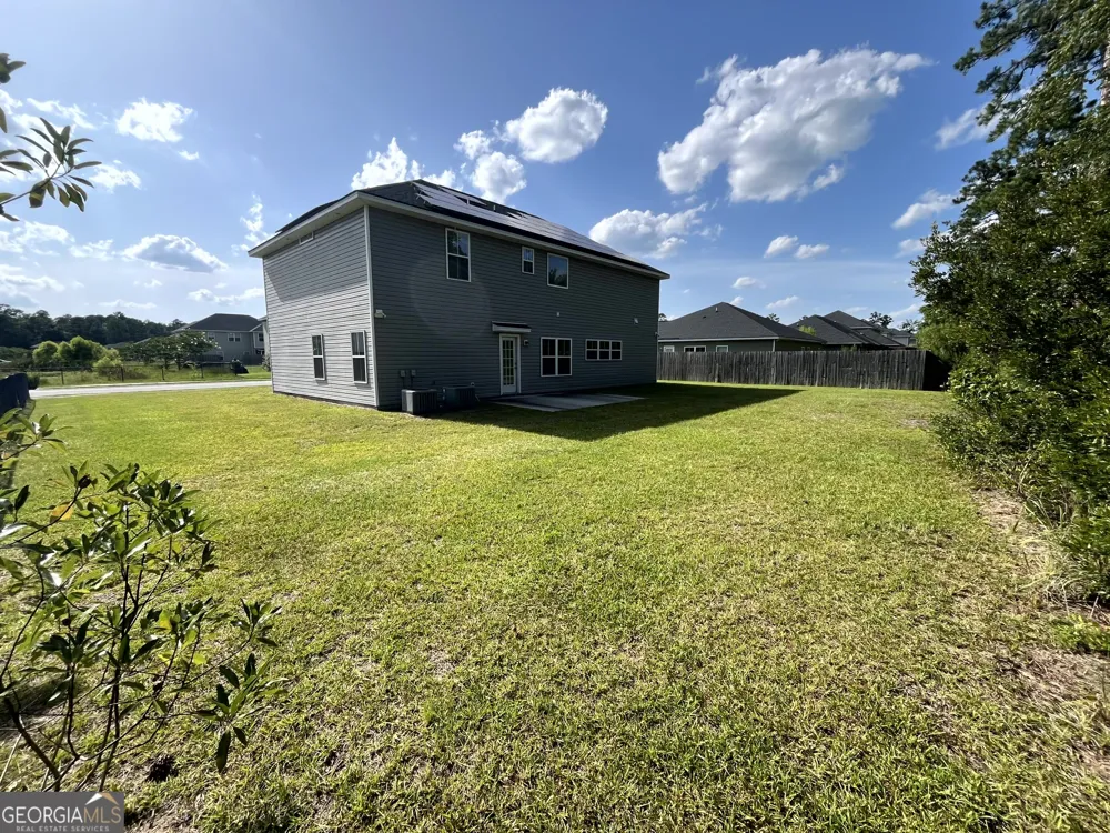 284 Thorp CIR Hinesville, GA 31313