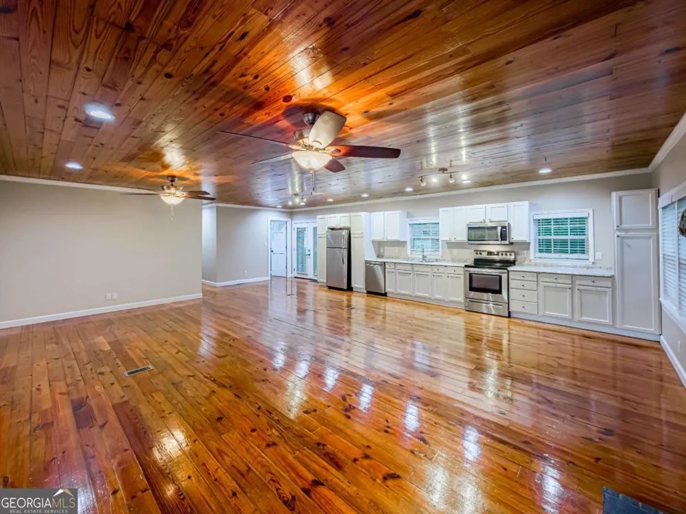 164 Meadowood DR Sylvester, GA 31791
