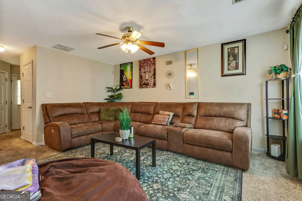 6964 Gallant CIR SE Mableton, GA 30126