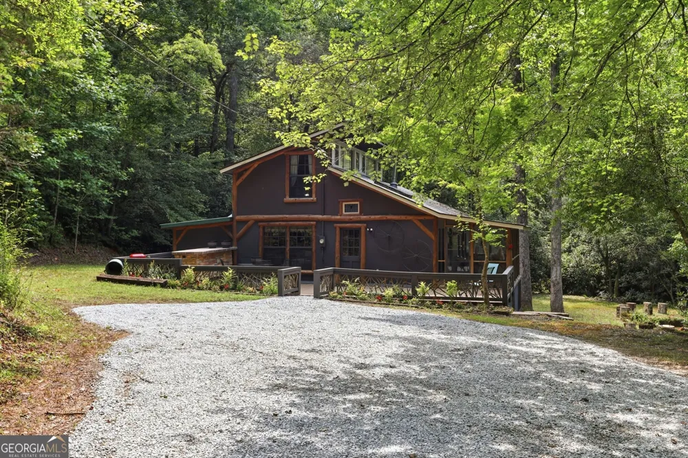 162 Delilah LN Lakemont, GA 30552