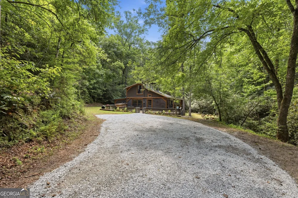 162 Delilah LN Lakemont, GA 30552