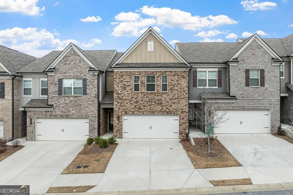 2502 Pearl Ridge TRCE Buford, GA 30519