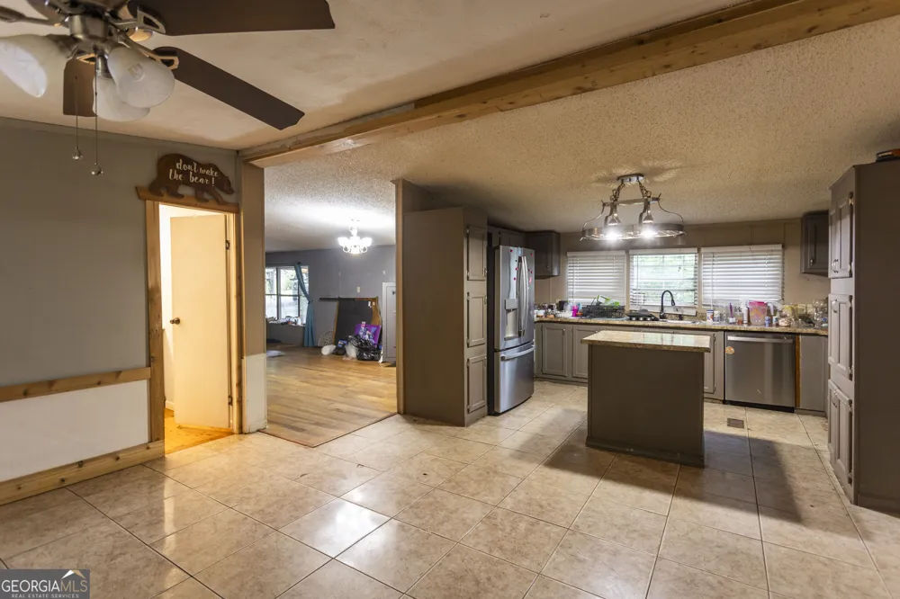 106 Flatrock LN Eatonton, GA 31024