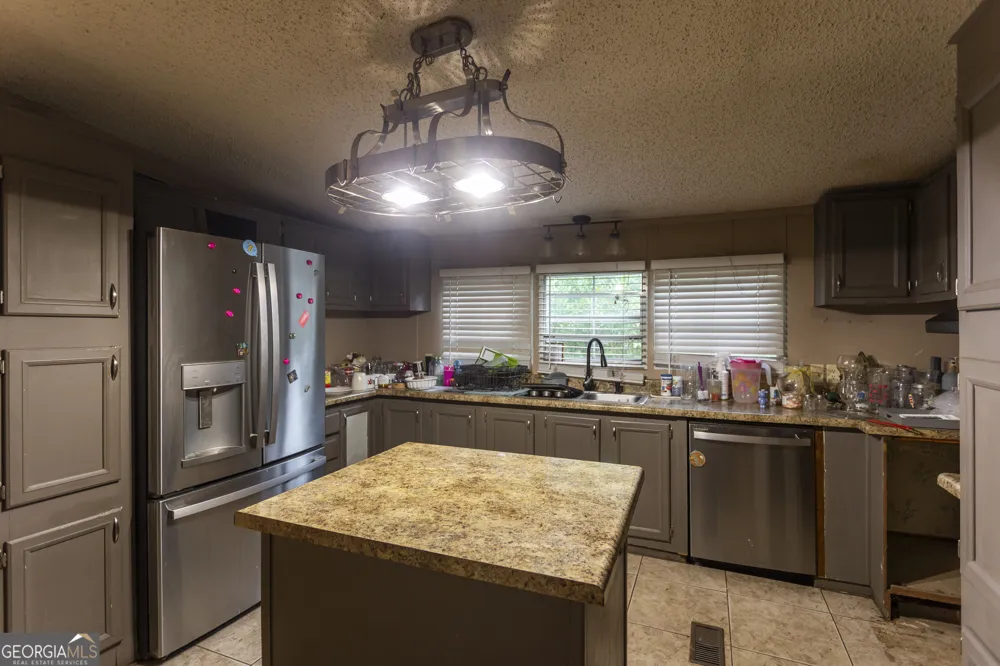 106 Flatrock LN Eatonton, GA 31024