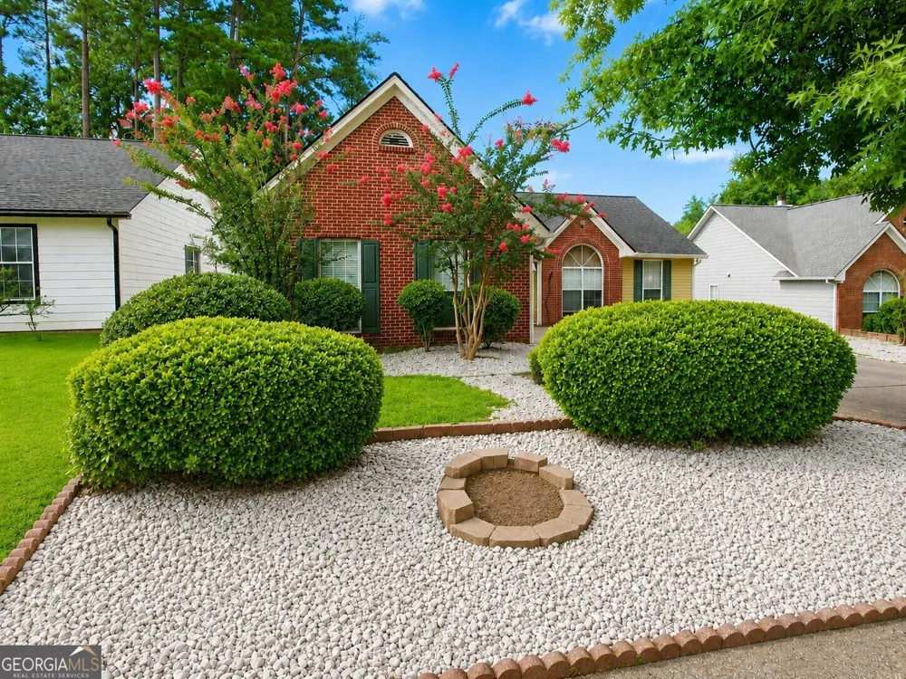 5165 Sterling Trace CT NW Lilburn, GA 30047