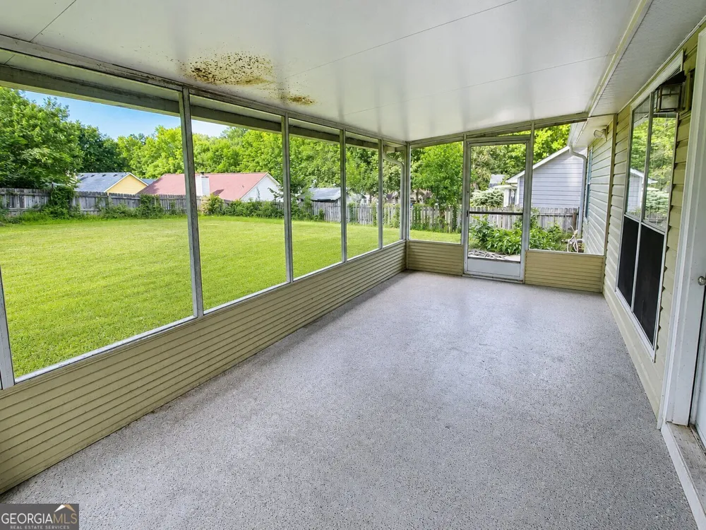 5165 Sterling Trace CT NW Lilburn, GA 30047