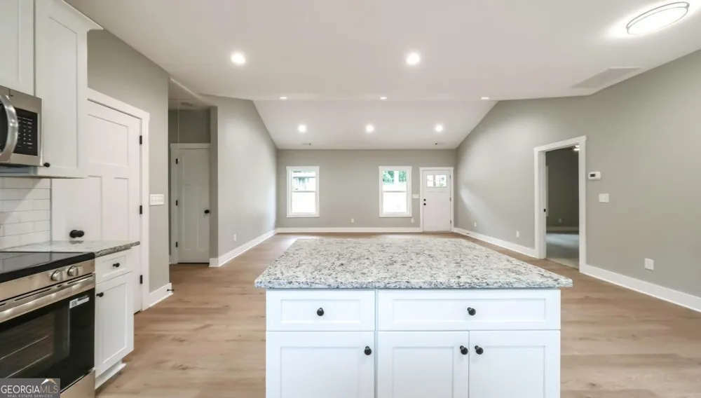 1116 Whispering Hills DR Bremen, GA 30110