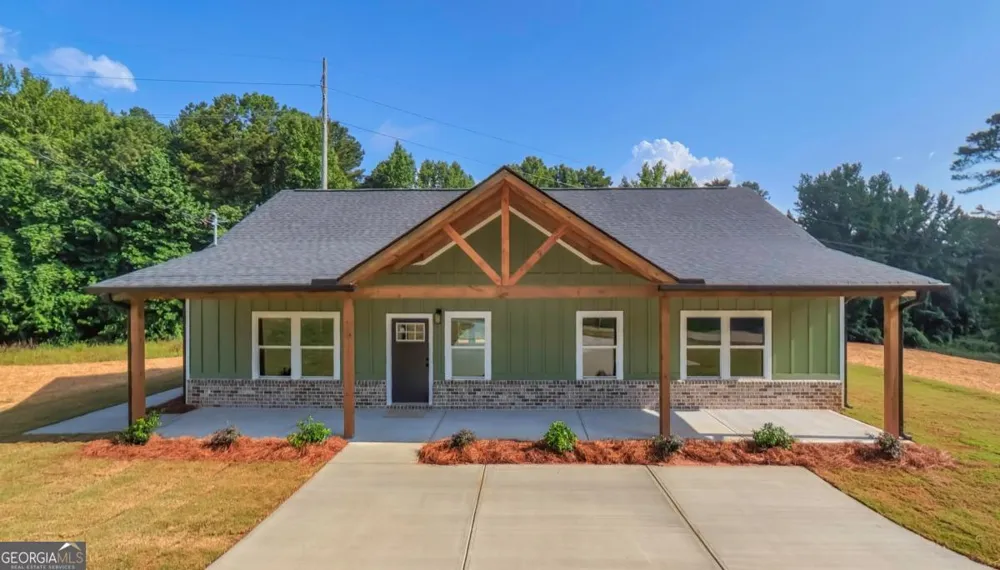 1116 Whispering Hills DR Bremen, GA 30110