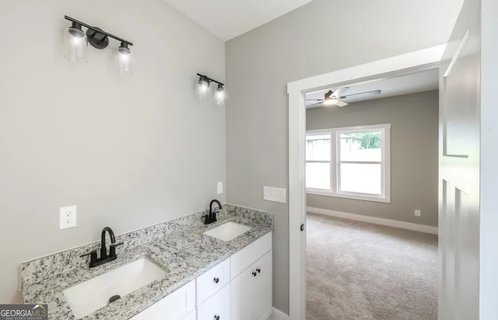 1116 Whispering Hills DR Bremen, GA 30110