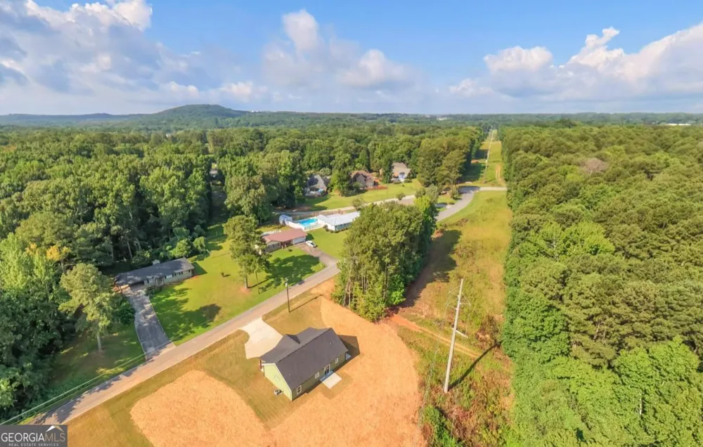 1116 Whispering Hills DR Bremen, GA 30110
