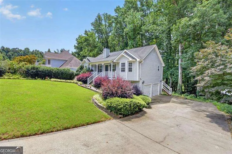 72 Victorian CIR Dallas, GA 30157