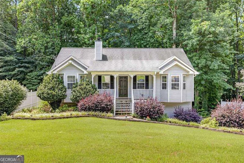 72 Victorian CIR Dallas, GA 30157