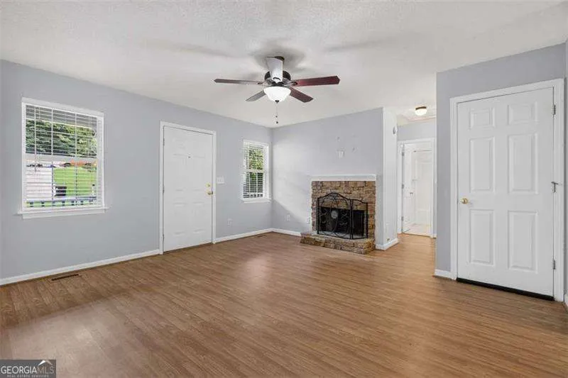 72 Victorian CIR Dallas, GA 30157