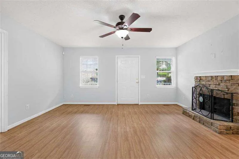 72 Victorian CIR Dallas, GA 30157