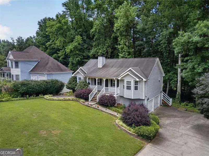 72 Victorian CIR Dallas, GA 30157