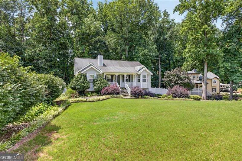 72 Victorian CIR Dallas, GA 30157