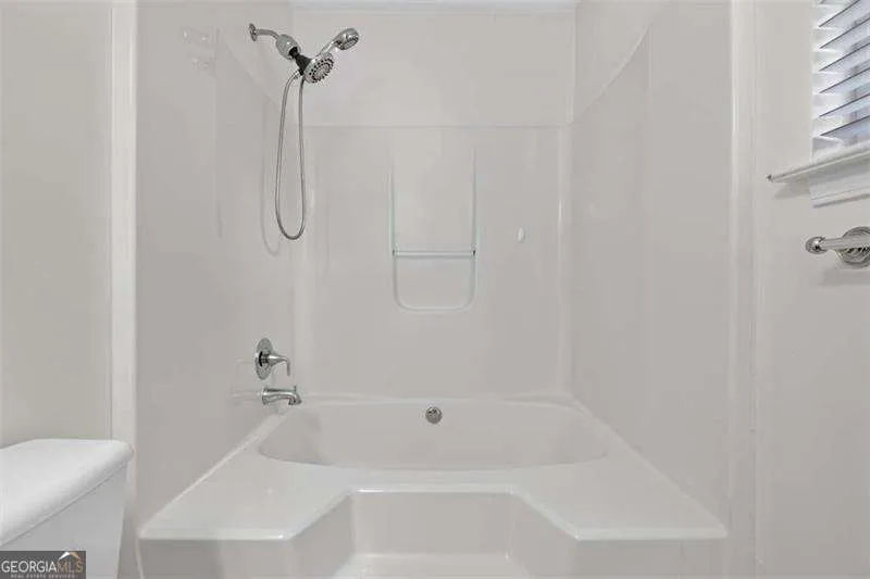 72 Victorian CIR Dallas, GA 30157