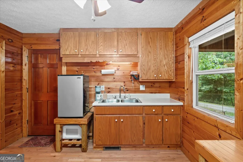 937 Aurora LN Ranger, GA 30734
