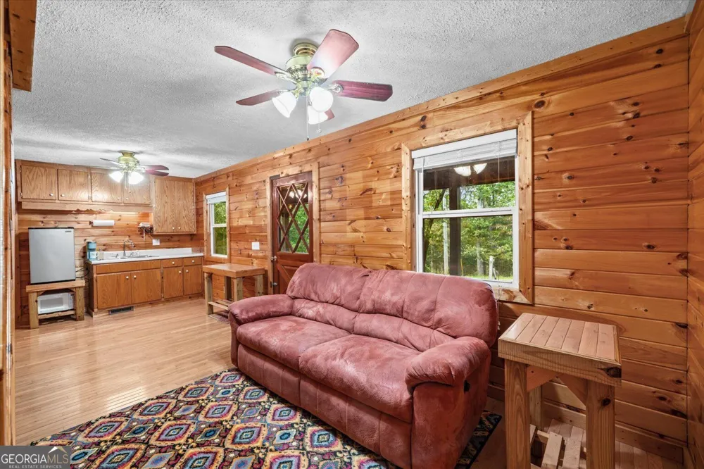 937 Aurora LN Ranger, GA 30734